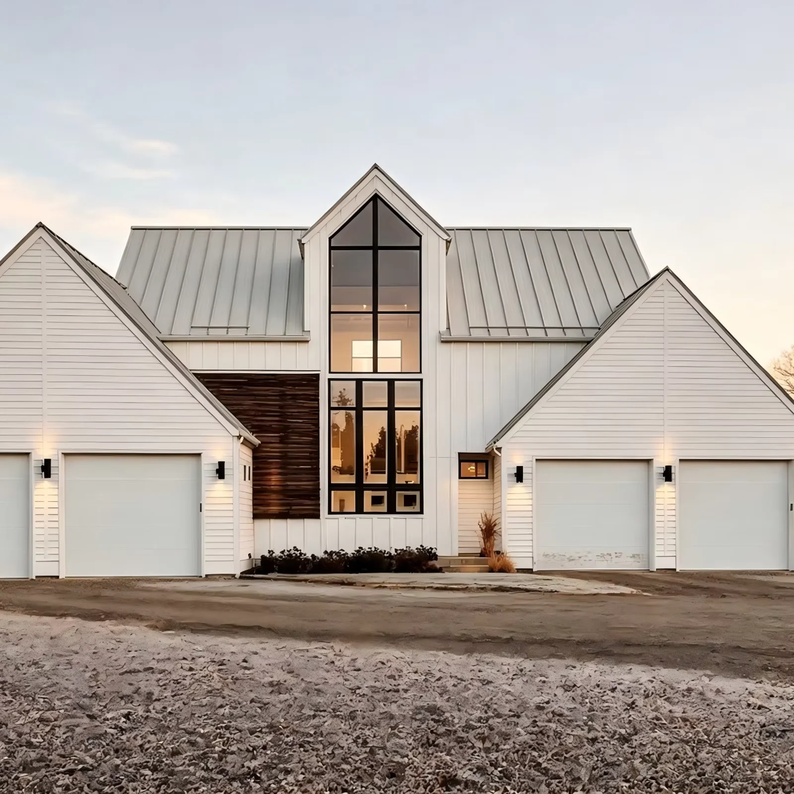 Metal Building Prefabricated Steel Pole Barn Home CustomStyle House with Living Space  and Porch