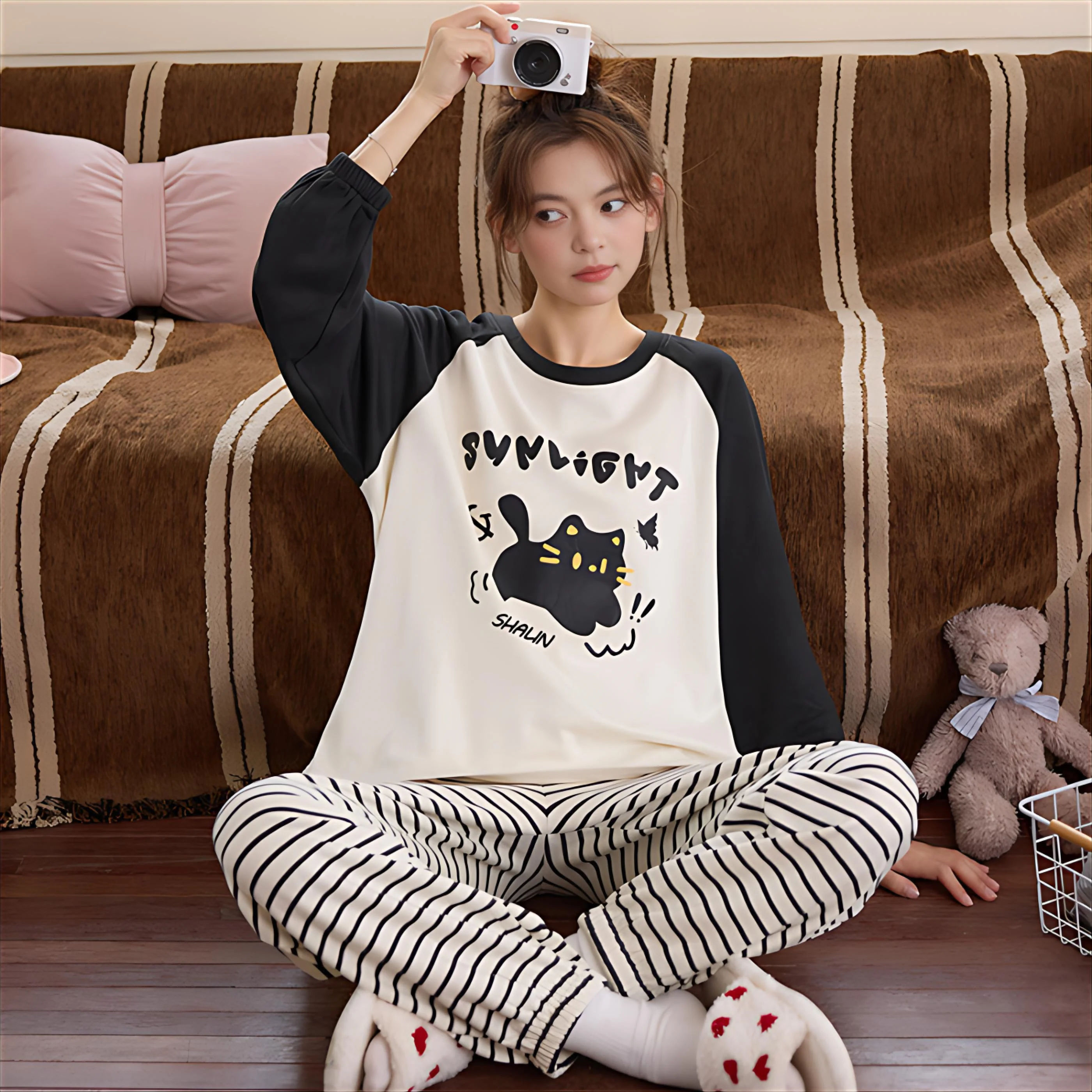 

Комплекты пижам Y2K: пушистые женские махровые шорты-бермуды цвета шампань с круглым вырезом, влагоотводящие, для сна, вечерние, весенние