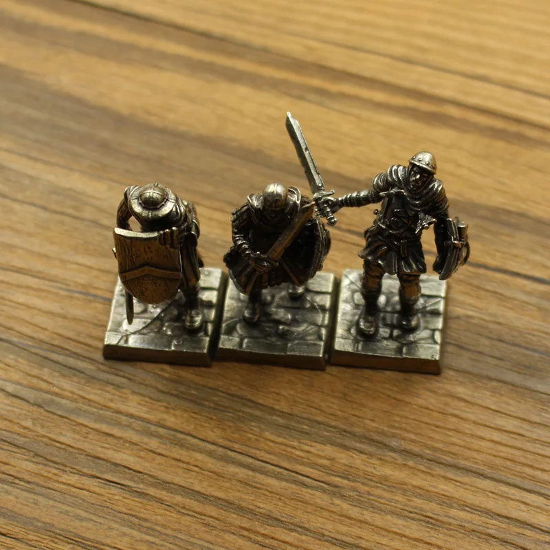 Cupronickel Mittelalterliche Legion Soldat Modell Actionfiguren Desktop Auto Innenraum Miniatur Ornament Zubehör Brettspielstück