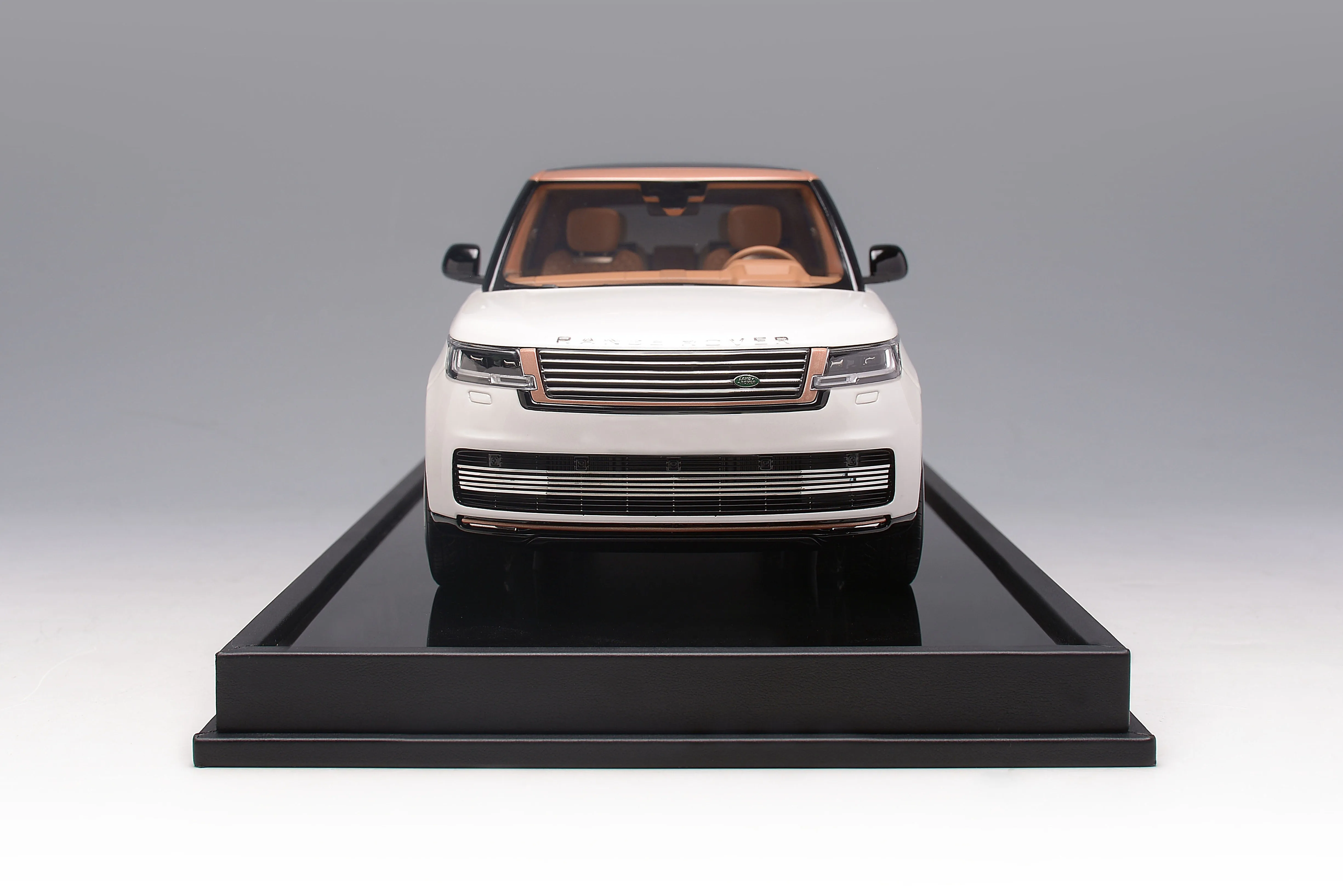 MH 1:18 For Range Rover Autobiography Extended 2023 SUV Simulation Limited Edition Resin Metal Static Car Model Toy Gift