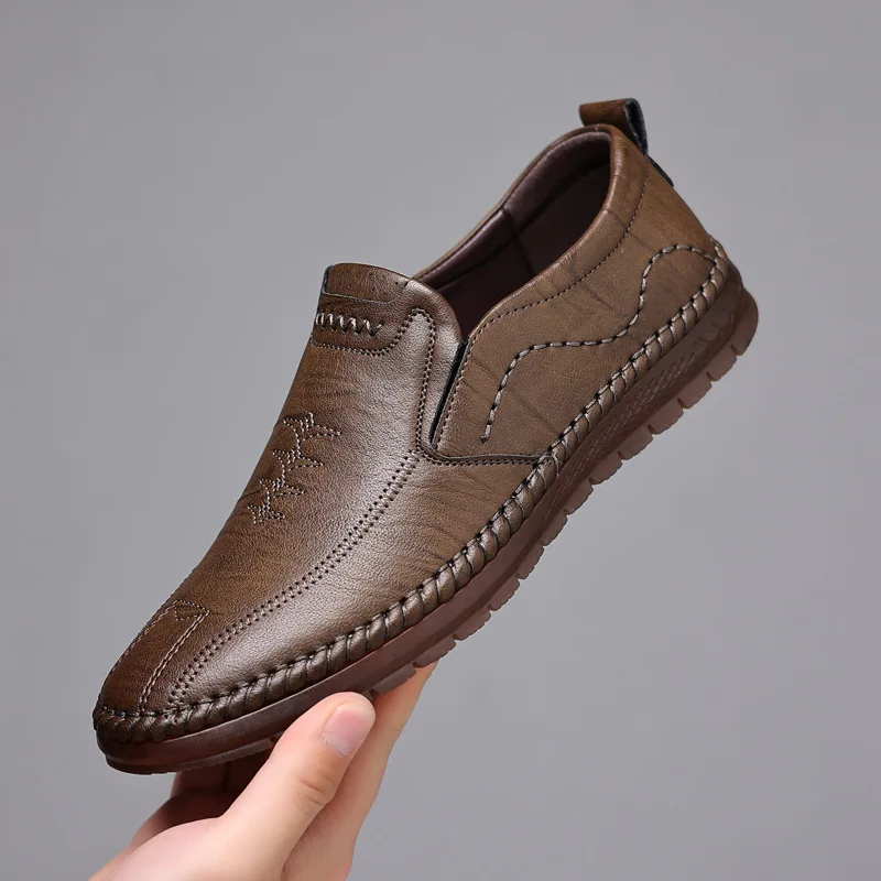 

Men's Loafers High Quality Casual Leather Shoes Soft Soled Driving Shoes New Comfortable Flats Business Formal Shoes Moccasins