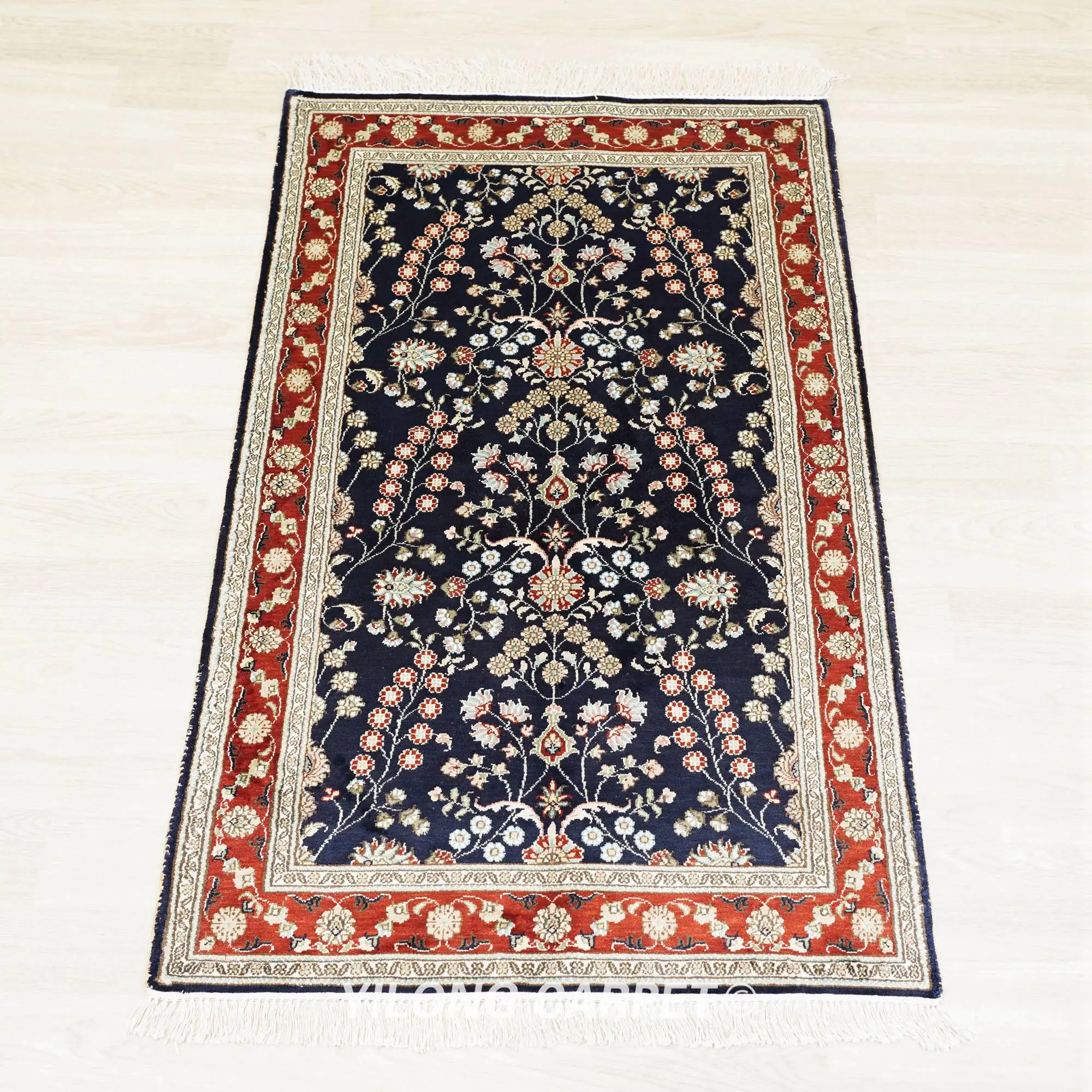 76x122cm Small Handmade Silk Carpets Classic Oriental Hand craft Rugs (YJH090B)