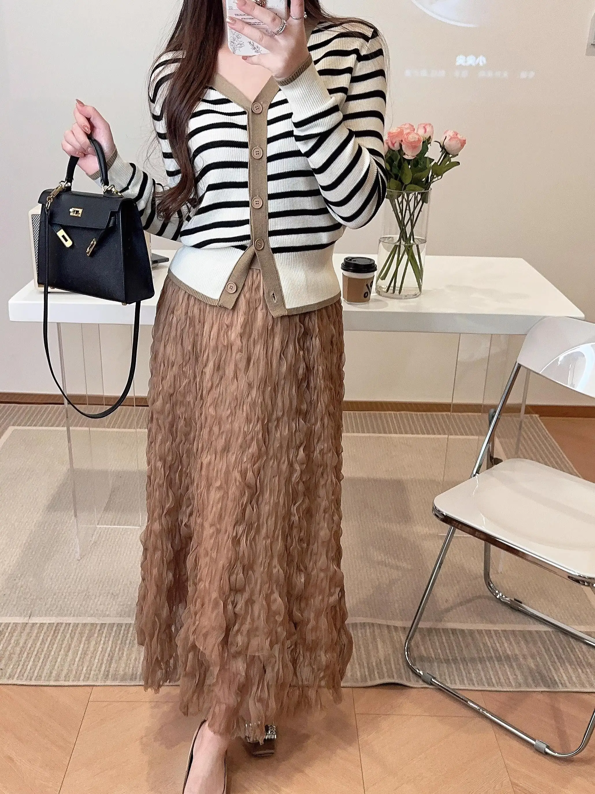 2024 women wave pleated skirt summer women\'s high waist fashion loose wave Elegant Chic Solid Pleated Skirt