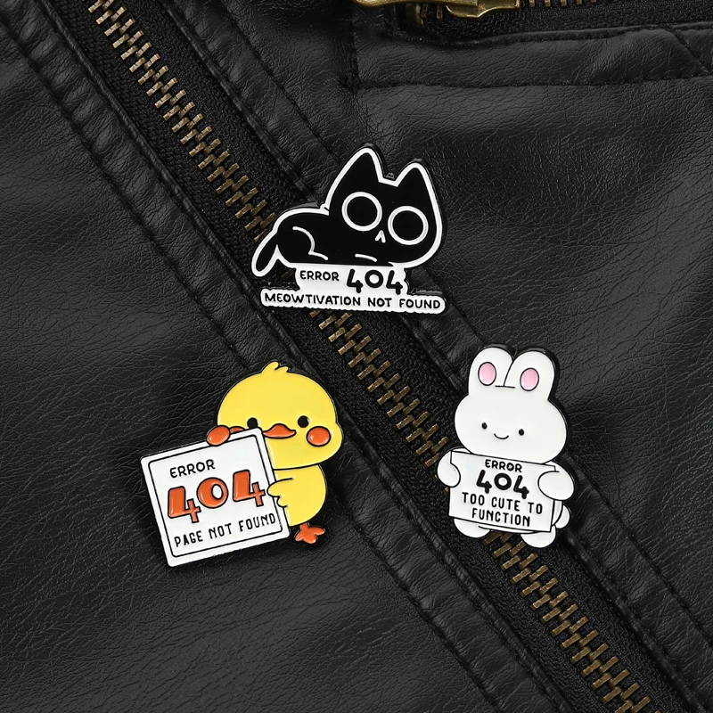 Whimsical Error Code Pin Cute Animal Glitch Brooches Accessory for Daily Wear Lighthearted Nerd Culture Style