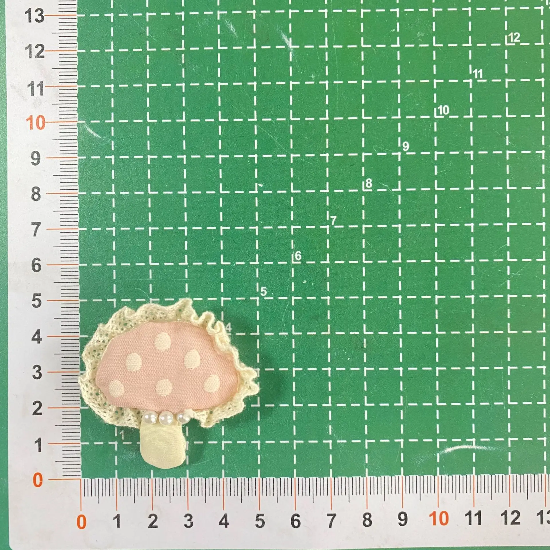 Fermagli per capelli foresta 1 pezzo Spille in peluche con funghi rosa e fragole Artigianato fai-da-te per ragazze Set di accessori per forcine per bambini