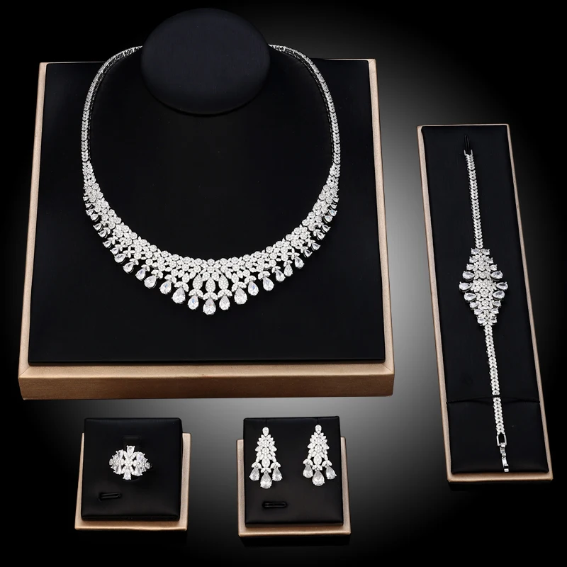 

2024 Italian Fashion Wedding Necklace and Earrings Set CZ Luxury Bridal Jewelry Set for Women Wedding Prom Party 4 Pieces