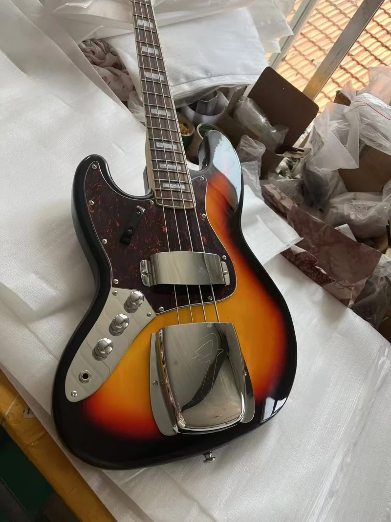 High-quality 4-string reverse electric bass, maple neck, rosewood fingerboard, silver hardware, solid wood quality, free deliver