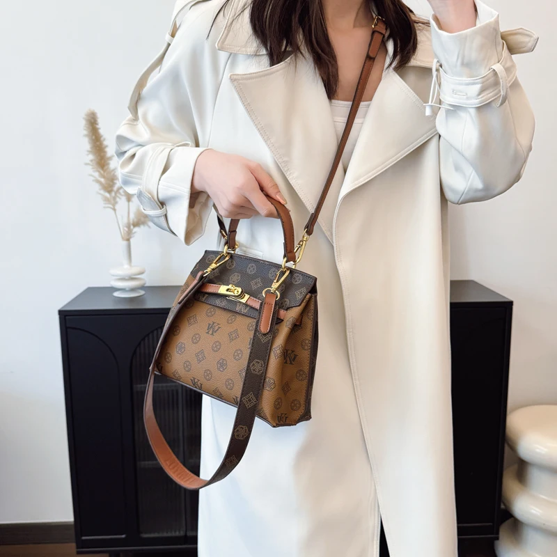 

2025 New High-end Luxury Brand Ladies Leather Shoulder Bag Famous Designer Simple Paris Vintage
