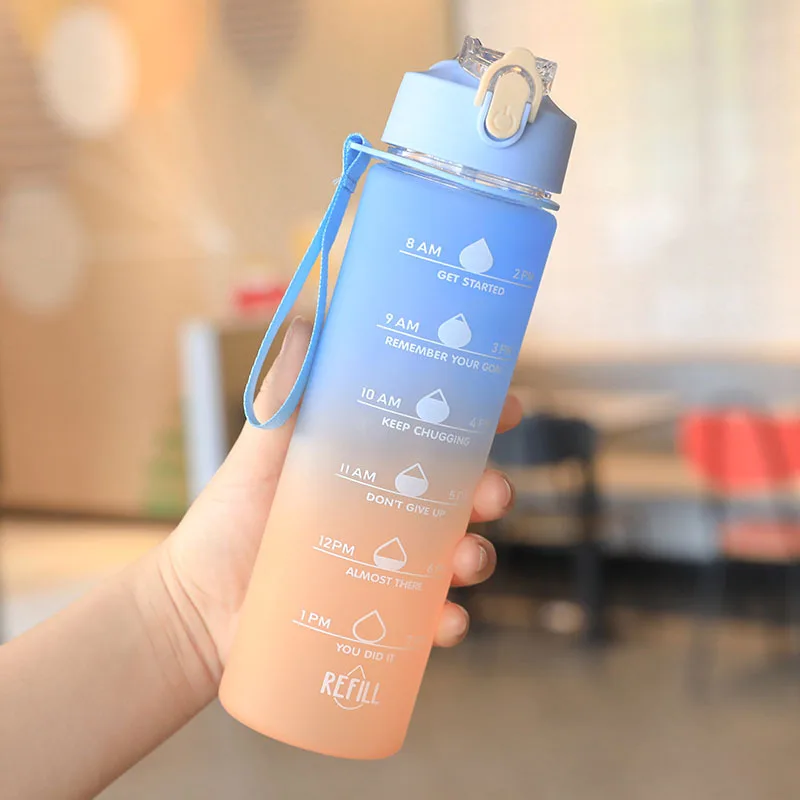 Garrafa de Água de Grande Capacidade com Cores em Gradiente para Esportes e Fitness, à Prova de Vazamentos, Inquebrável, Material PC Sem Odor