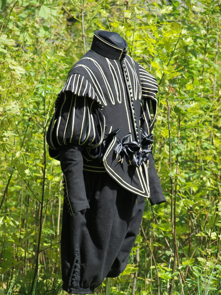 16-й Тюдор, средневековый викторианский готический мужской елизаветинский костюм, исторический ренессанс, королевский благородный принц, униформа короля Тюдоров