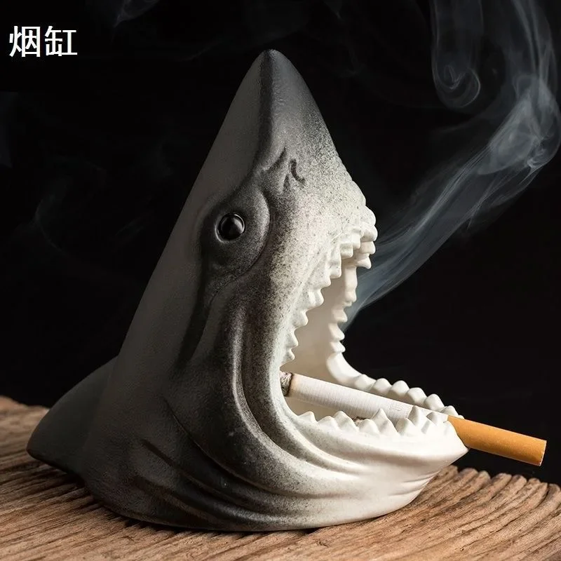 Creative Decorations Shark Personality Trend Windproof Home Office Ceramic Ashtray Home Accessories  Ashtray Outdoor