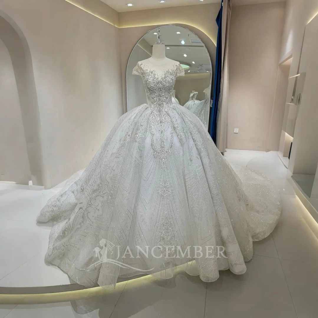 

Classic Long Train Wedding Dresses O-Neck Short Sleeves Lace Crystals Luxury Bridal Gowns Cathedral Customized robe de mariée