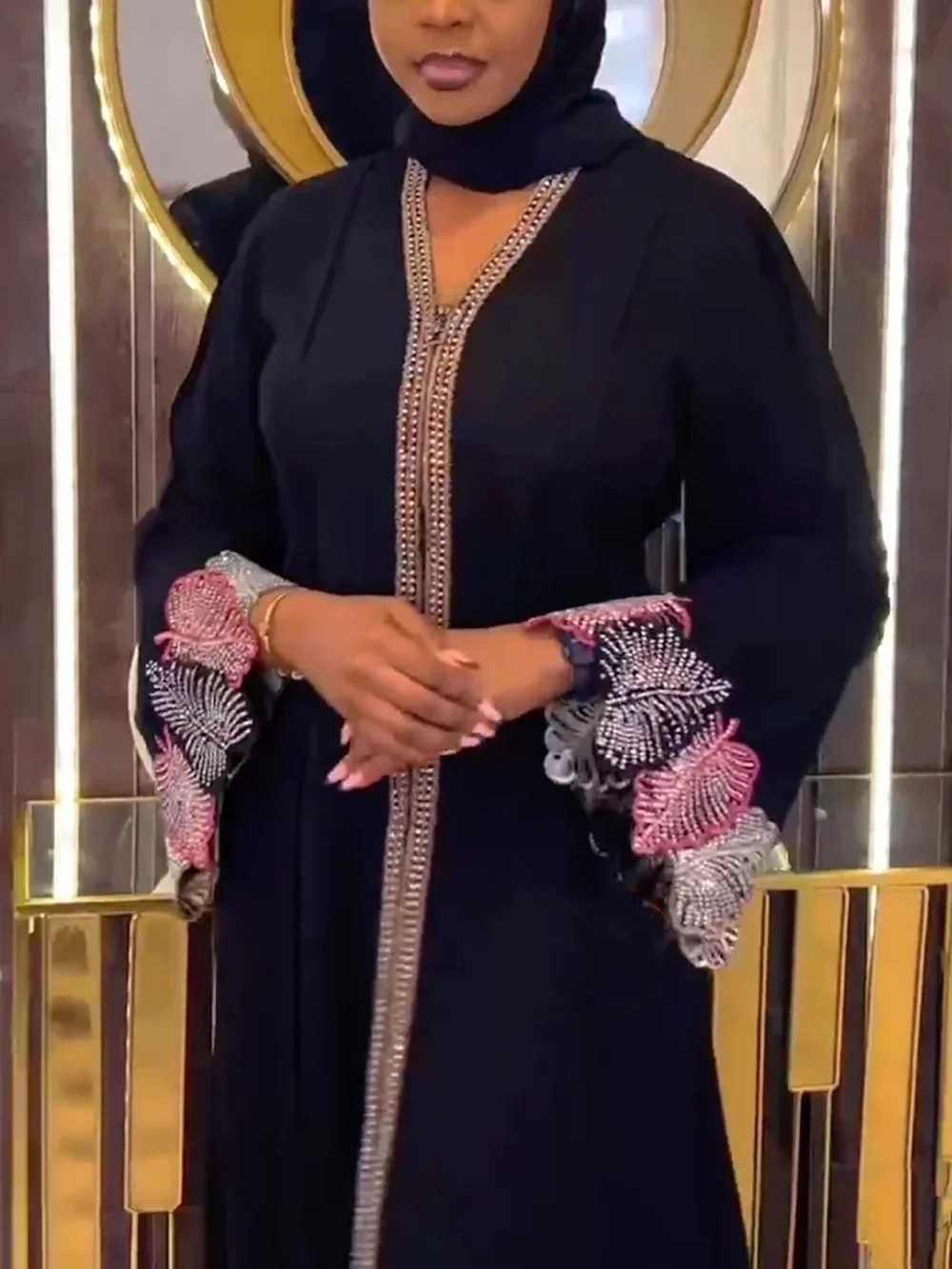 

Abayas For Women Dubai Luxury 2025 African Muslim Fashion Dress Caftan Marocain Evening Party Dresses Boubou Robe Djellaba Femme