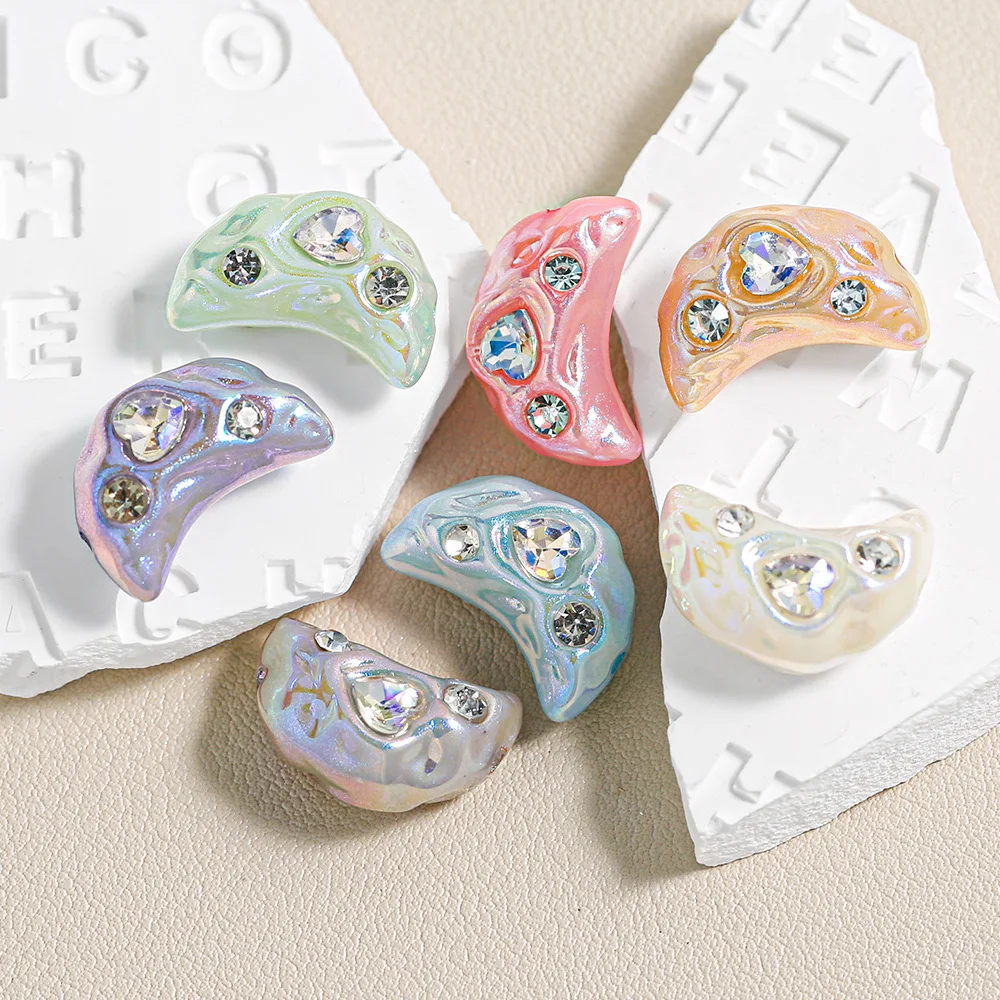 

Блестящие желейные стильные акриловые ювелирные бусины в форме луны с блестящими стразами в форме сердца любви, подходят для браслета, ожерелья 14*20 мм, 20 шт.