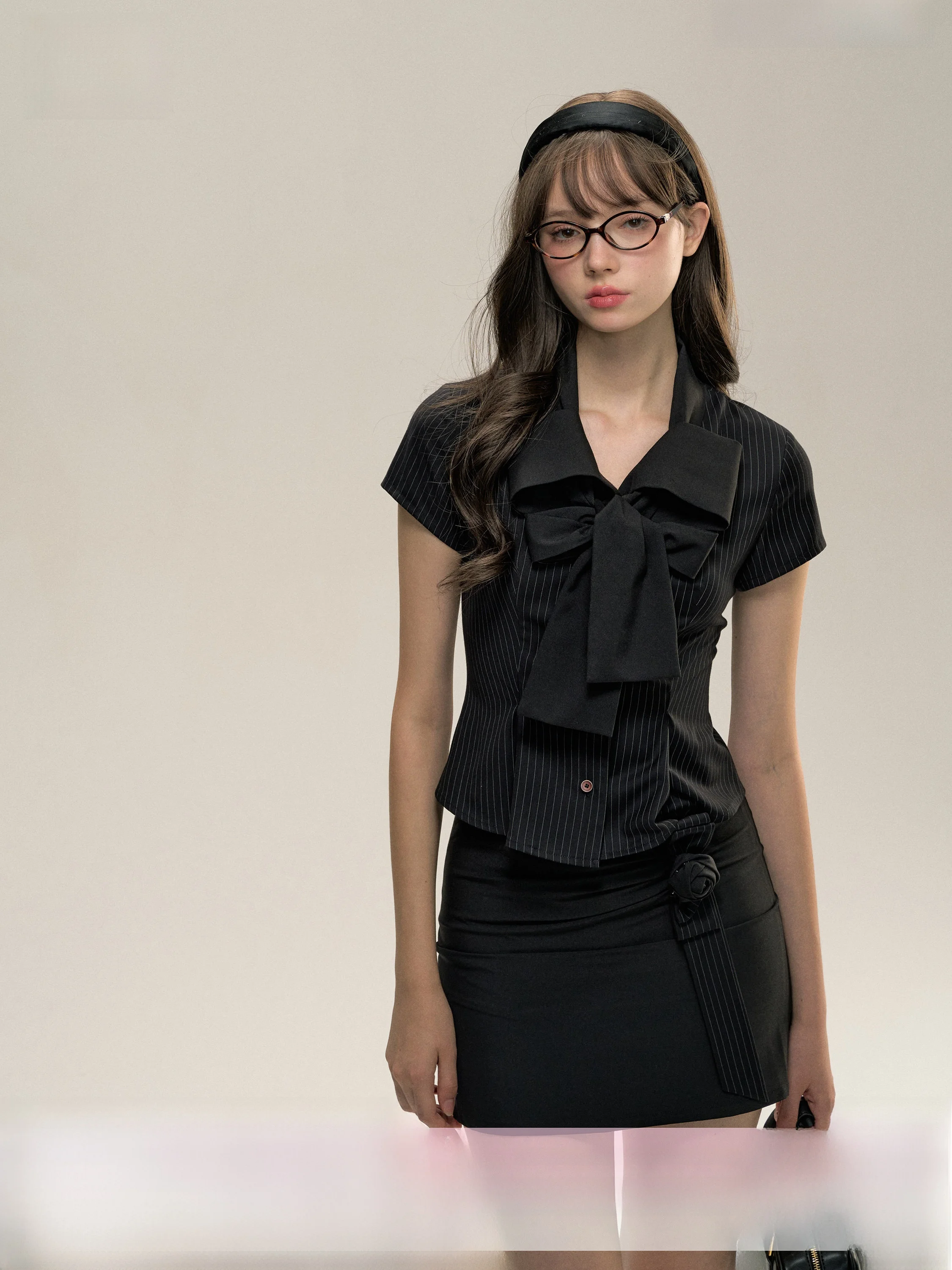 

Рубашка с короткими рукавами в черную полоску для девочек SunsetPark Art School, с галстуком-бабочкой, из смесового хлопка, стандартного кроя, летняя мода