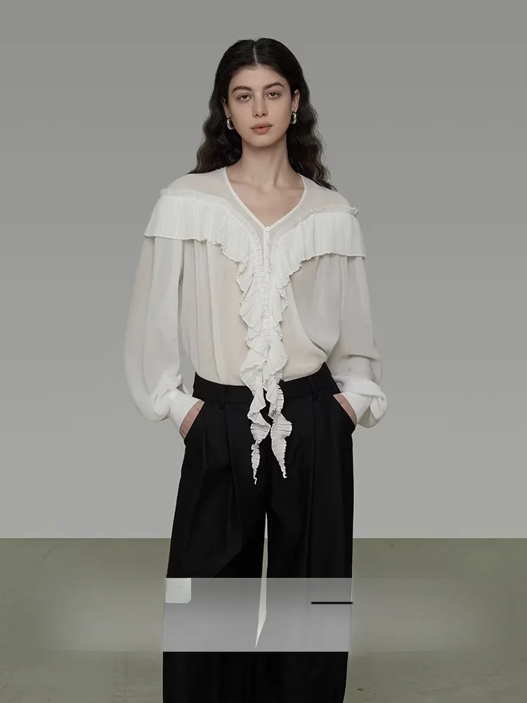 

UNSPOKEN Women's V-ne Sa irt Spring 2026 Loose Design Sensation ature Top Transparent Gauze Material Commute Sle