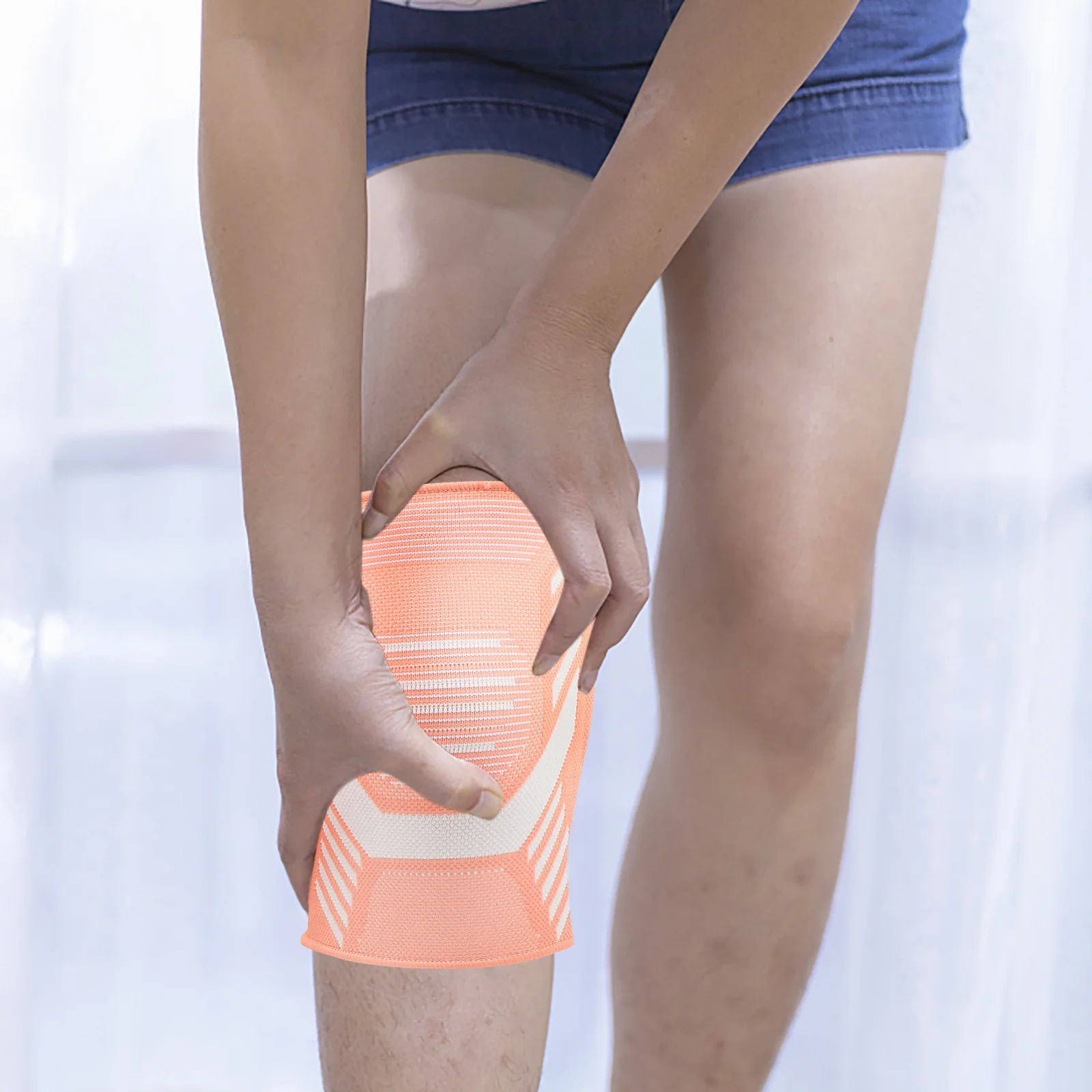 

Elastic Knee Brace Non-Skid Knee Protector Comfortable Sleeve Sports Cover Wear-Resistant Breathable Support for Running Cycling