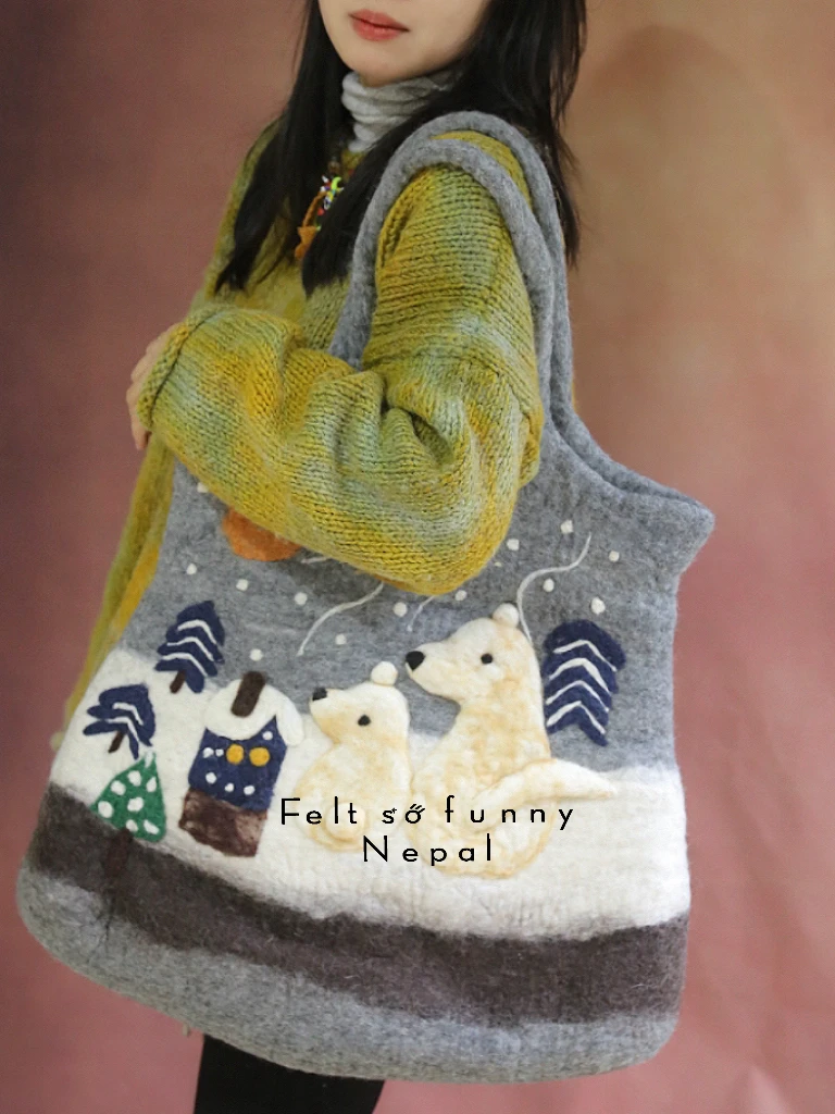 

Handmade Wool Felt Tote Bag Women's Stylish Embroidered Snow Scene Design Casual Shopping Bag Shape Dual Strap Shoulder Bag