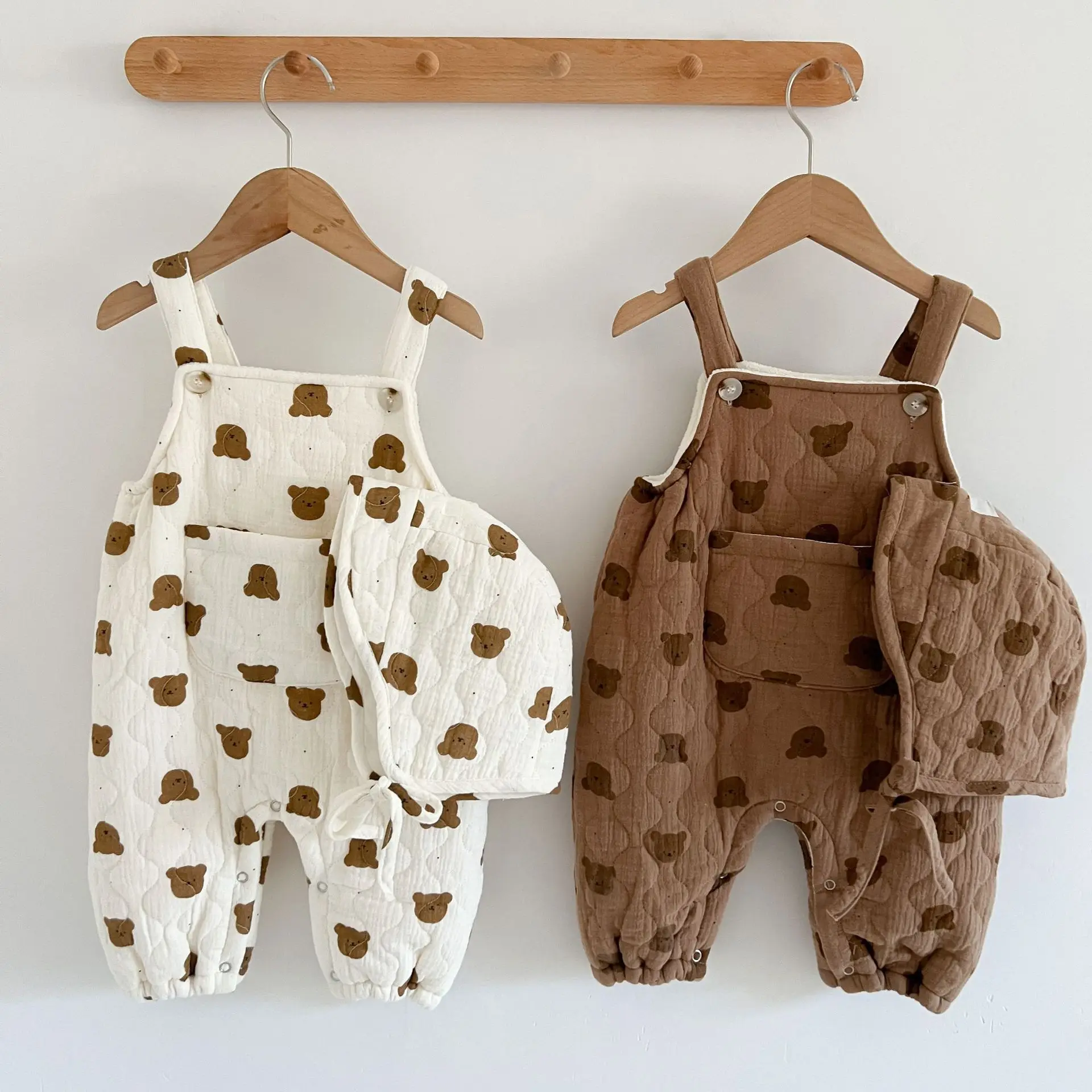 

Newborn Jumpsuit Baby Clothes In Winter Thickened Warm Cute Baby Padded with Cotton and Velvet Bear Long Climbing Suit