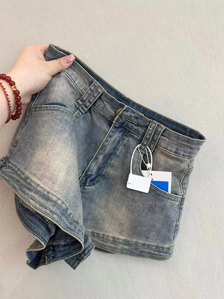 Women's Mini Hot Jeans Shorts Vintage Harajuku Baggy Denim Shorts Trousers Y2k Cowboy Pants Trashy Japanese 2000s Style Clothes