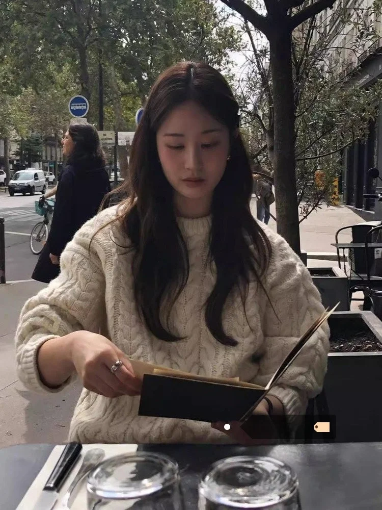 

Женский вязаный свитер в стиле ретро, свободный, с меховыми бахромами, мягкий, с узором «косы», весенняя верхняя одежда, модный повседневный стиль