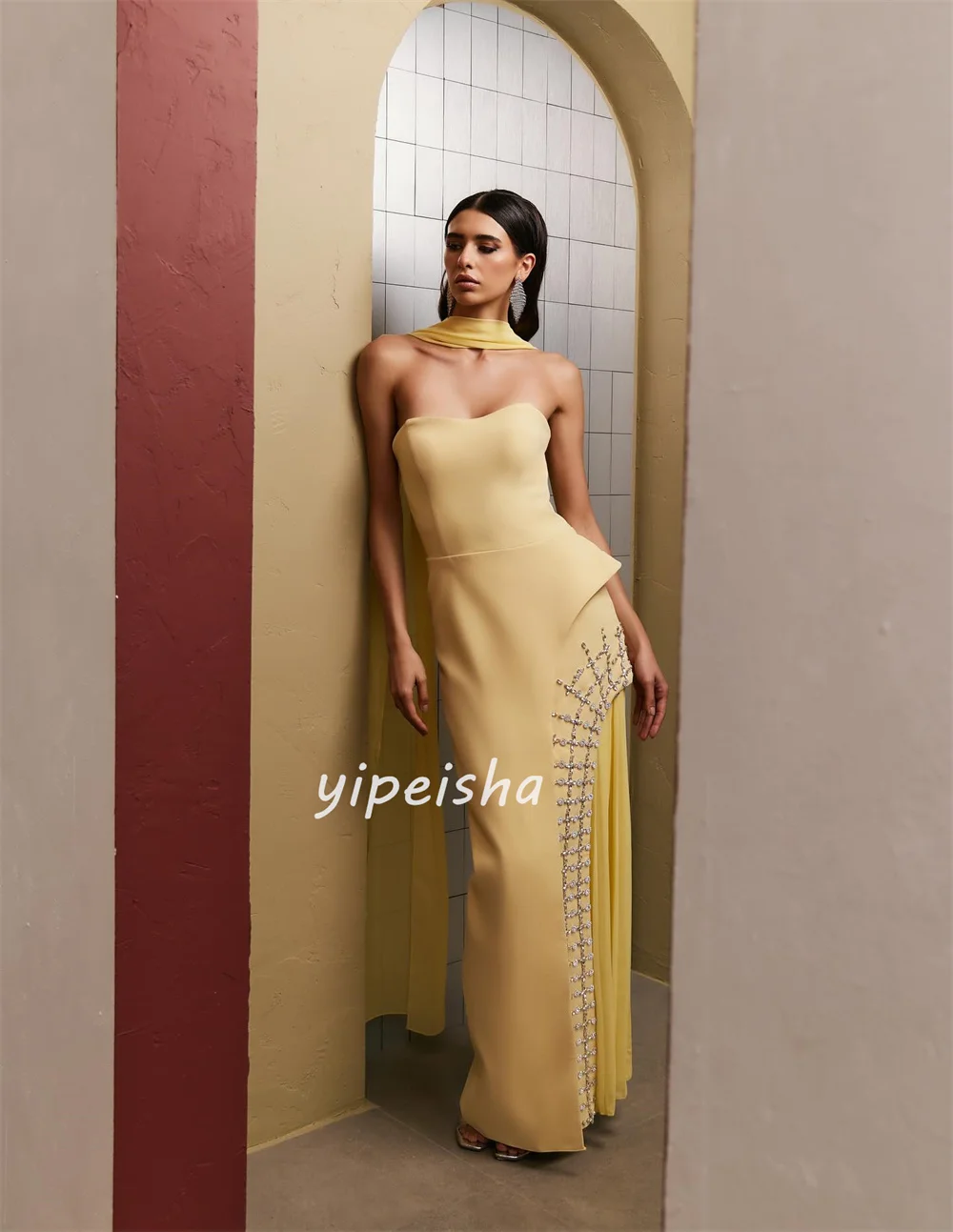 Gaun Panjang Selutut Tanpa Tali Model Klasik Modern dengan Hiasan Rhinestone dan Manik-Manik, Gaun Acara Khusus yang Dipesan Sesuai Pesanan, Seksi