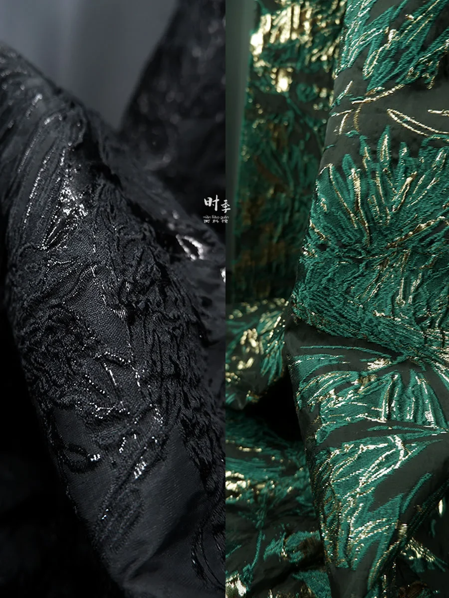 Bright Metal Wire Jacquard Fabric Green Leaf Texture Black Gauze Base Summer Dress Fashion Creative Designer Wholesale Cloth