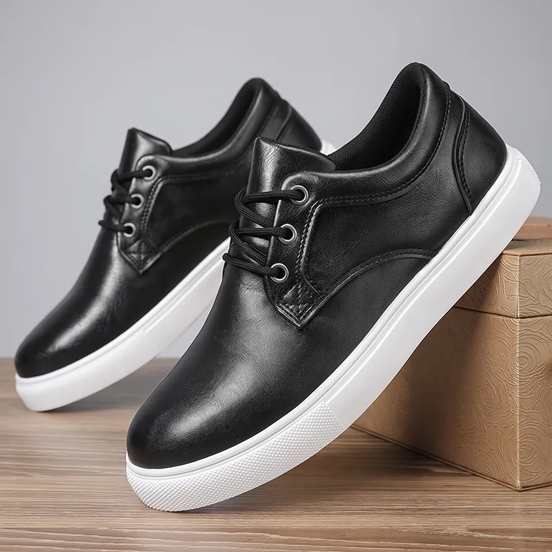 Men's Leather Casual Sports Shoes Versatile Four Season Trendy Board Outdoor Comfortable Sneakers
