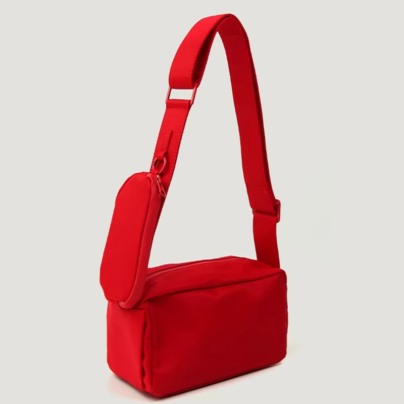 2024 New Women\'s Bags Korean Red Simple Niche Casual Sports Versatile Nylon Cloth Toast Single Shoulder Strap Armpit Letter Bag