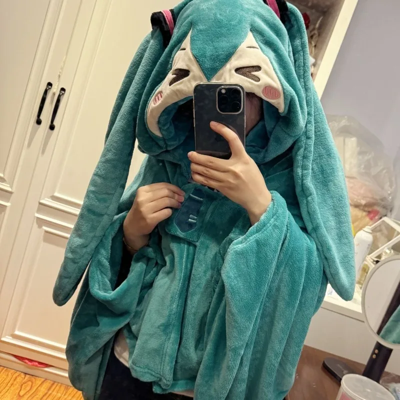 Hatsune Miku anime peripheral two-dimensional air-conditioning blanket creative cartoon cute plush hooded cloak holiday gift