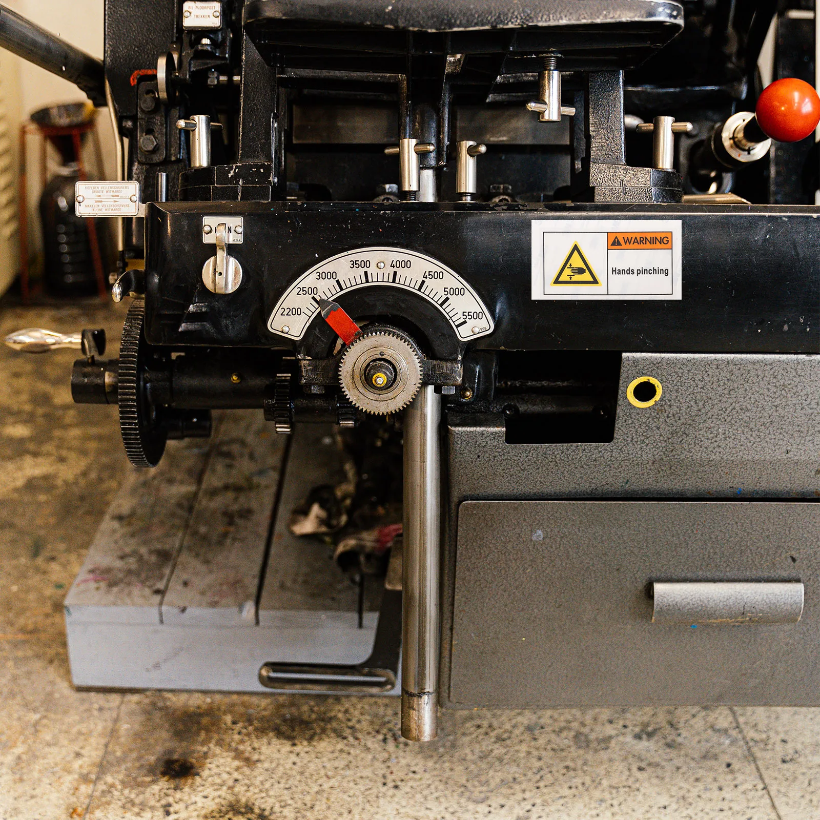 4 قطعة علامة تحذير ملصق تسمية السلامة لمعدات الآلات الأيدي معسر حماية الإصابات علامات الحذر دائم المرور