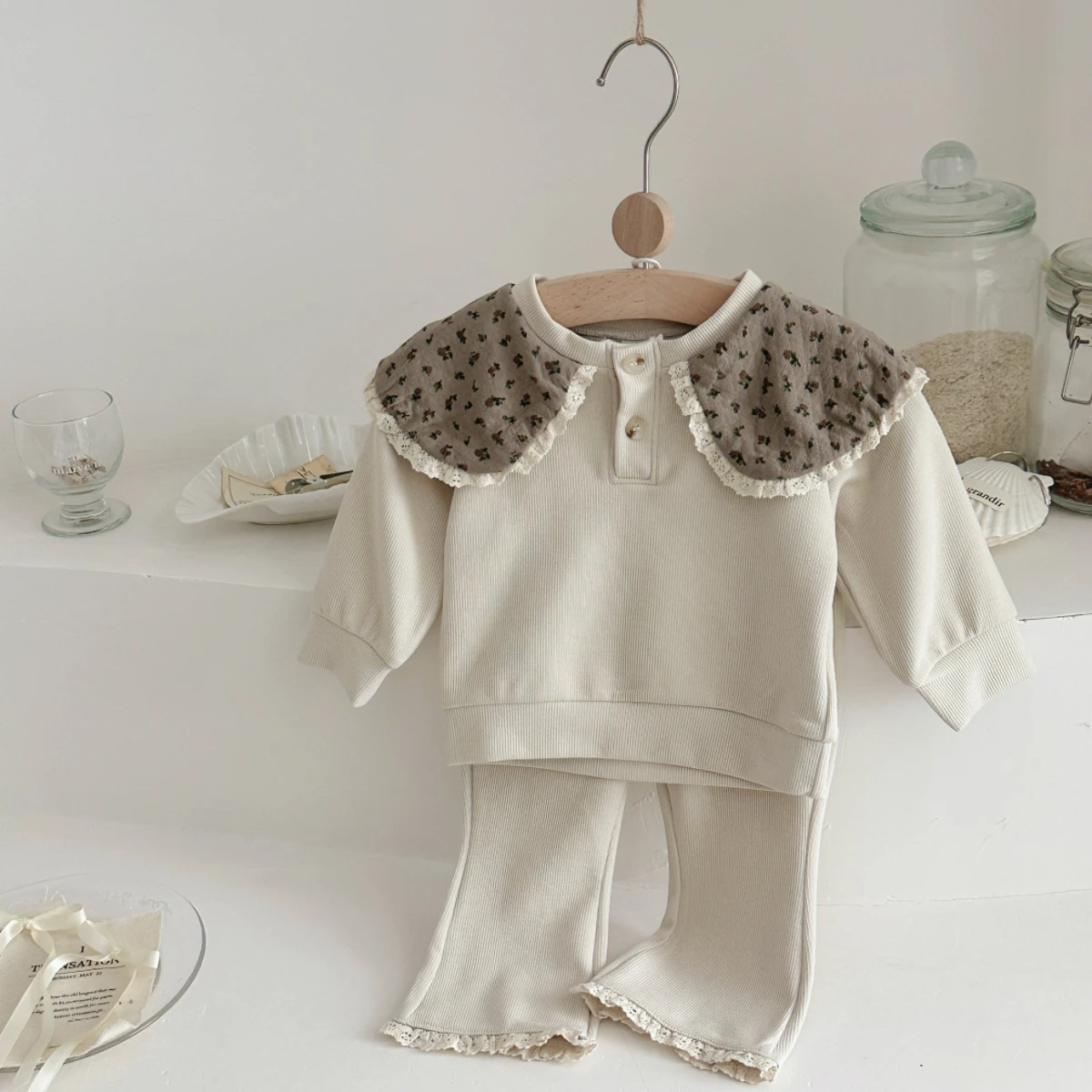 الكورية نمط ربيع الخريف جديد بيبي بوي فتاة ملابس الاطفال الأزهار طوق الدانتيل طويلة الأكمام مجموعة بنطلون الرضع بدلة عصرية