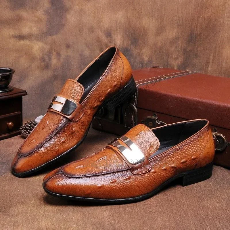 

Brown Crocodile Print Metal Decor Men Loafers Fashion Slip On Men Shoes Luxurious Handmade Party Banquet Office Men Dress Shoes