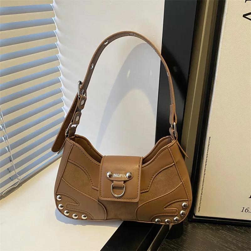 

Ретро-модная мотоциклетная сумка, сумка на плечо, сумка для поездок на работу, сумка с заклепками, стильная и крутая сумка через плечо для женщин