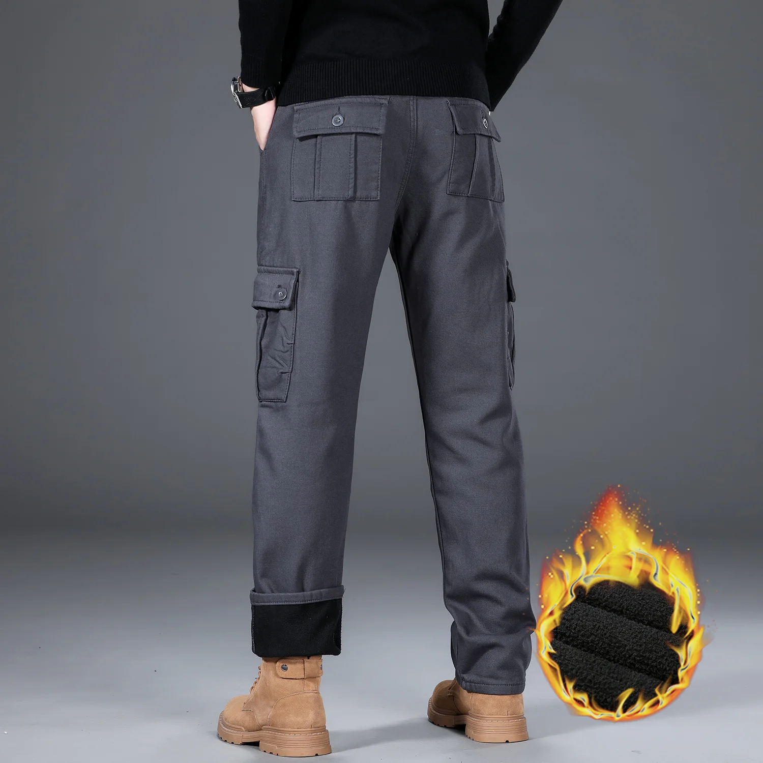 Pantaloni cargo da uomo addensati foderati in pile caldo invernale di alta qualità Tuta multitasche Abbigliamento da lavoro Pantaloni da esterno Taglie forti 40