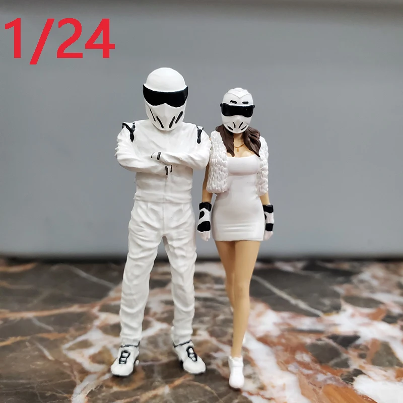 

Resin 1/24 Scale Racer Couple Figure Doll for 1/24 Scale Car Model Shoot Accessory Adult Collection Display Boy Toy
