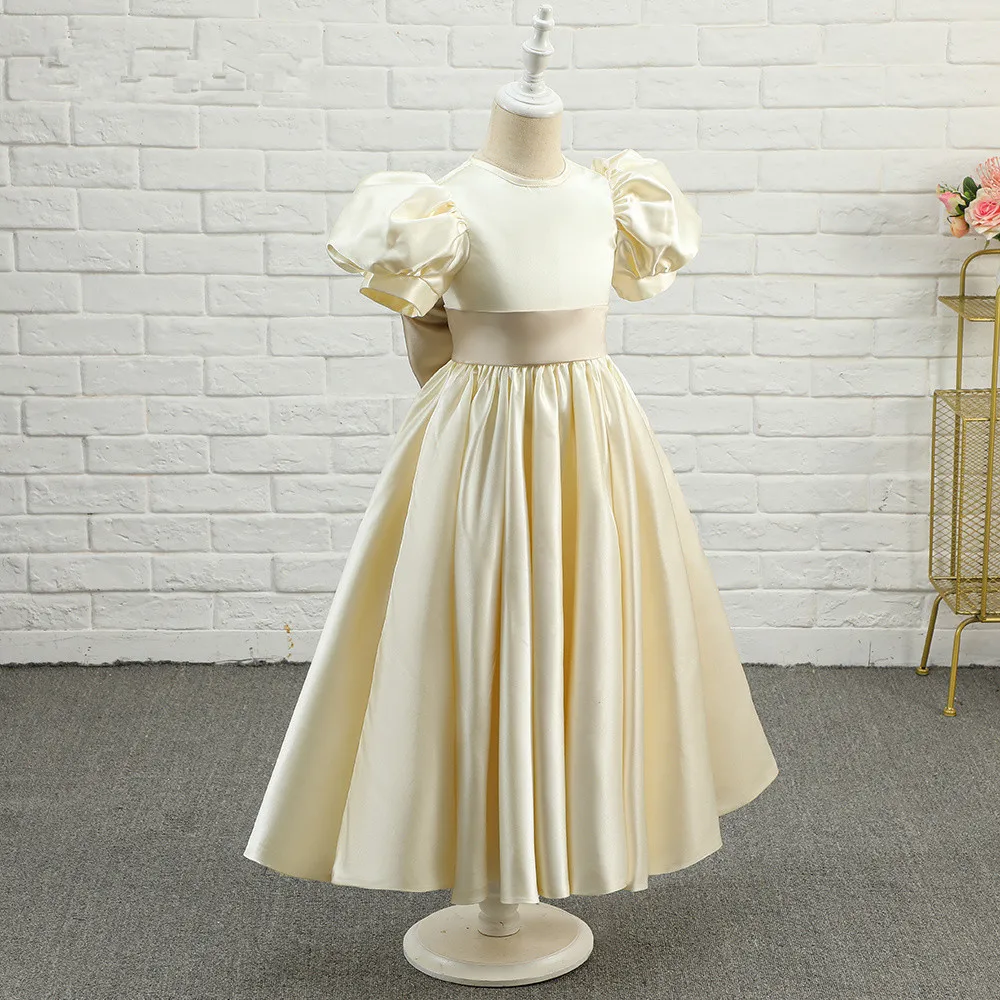 キッズキュートアイボリーサテン聖餐式ドレスフラワーガールドレス2025 VRufflesボールガウンキッズワイドベルトウェディングパーティードレス