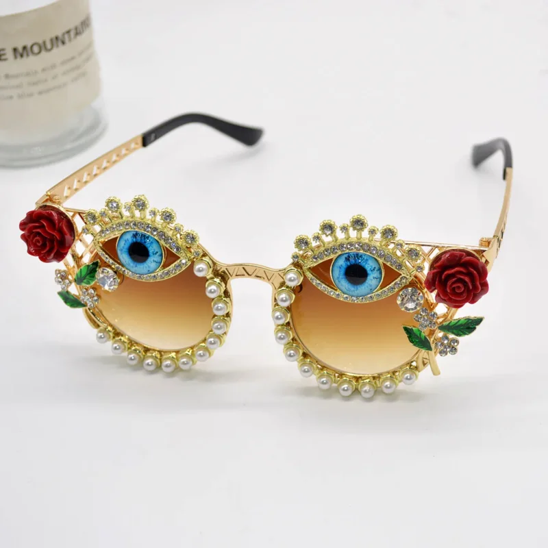 Baroque butterfly folding sunglasses Women's exaggerated personality star street photo  Roses Devil's Eye glasses  Jewelry