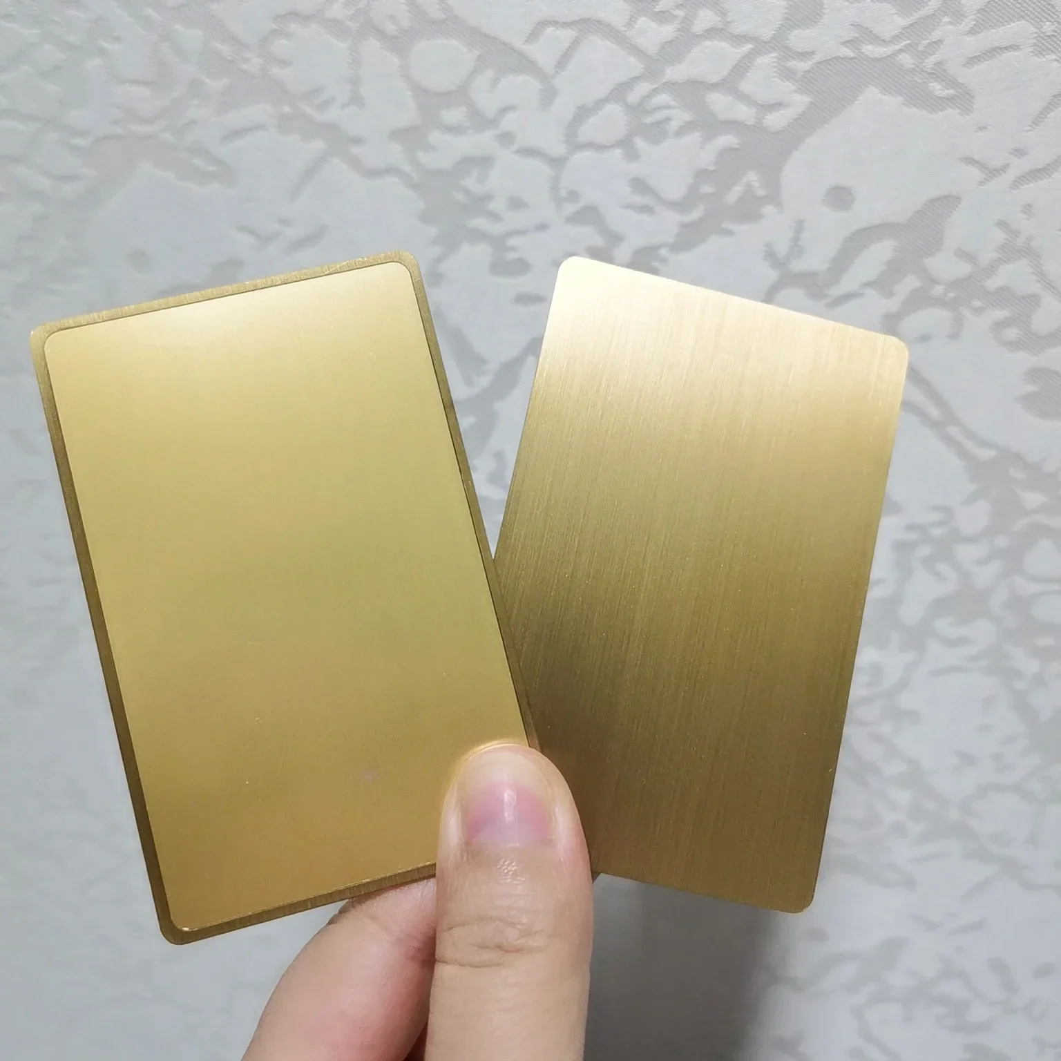 Para visita Tarjeta de metal dorado brillante / Tarjeta de metal NFC dorada