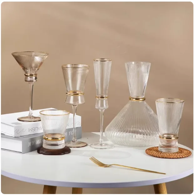 HYS with goblet golden waist wine glass, one pot of four high-value glass cocktail glasses