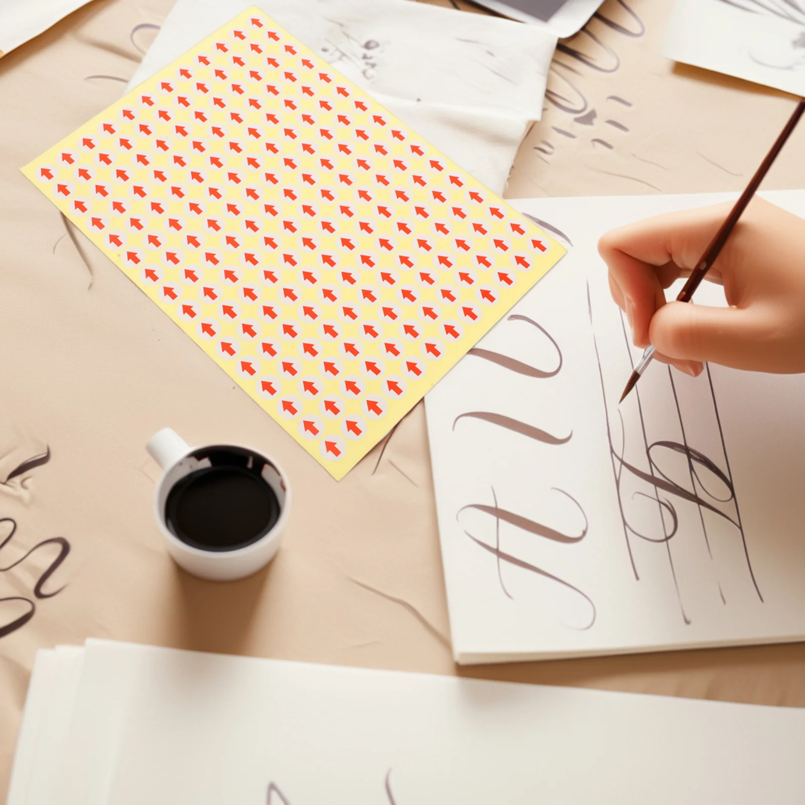 

2880 шт. 15 листов, маленькие этикетки со стрелками, самоклеящиеся наклейки со стрелками, кодирующий знак, переоборудованная этикетка, маркировочные бирки, неконформорующий индикатор