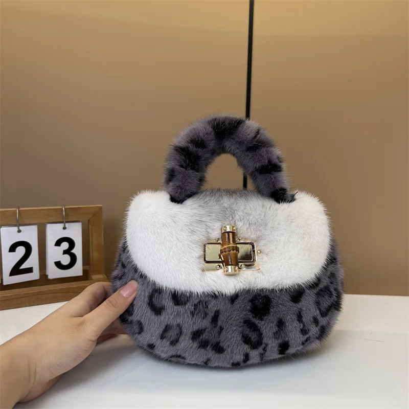 

Luxury Designer Fur Bag 2023 Mink New Small Handbag Women's Fashion Fashion Mini Crossbody Shoulder Bag Handbag Bags For Women