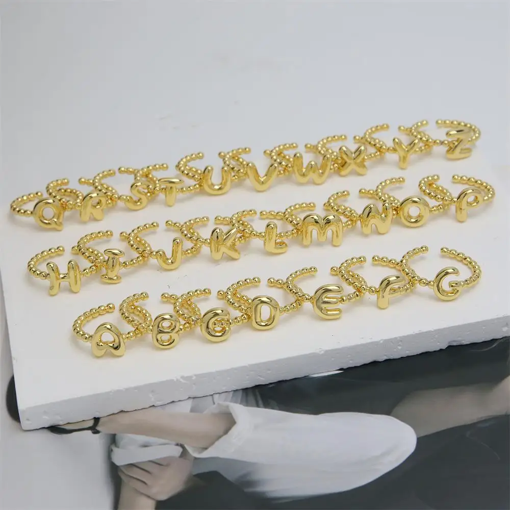 Minimalistischer, vergoldeter Edelstahlring mit Buchstaben A-Z, Blasenperlen und verstellbarer Offenform für Damen, trendiger Handschmuck, Geschenk