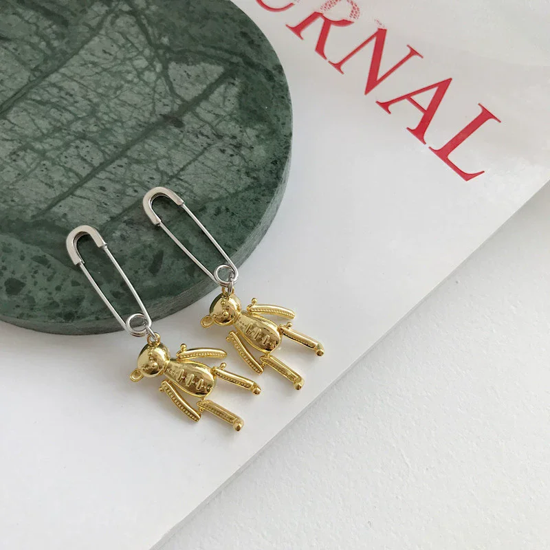 

Серьги женские из чистого серебра S925 с позолотой, маленькие, в форме медведя, европейский и американский модный стиль, ювелирные украшения, аксессуары для вечеринок