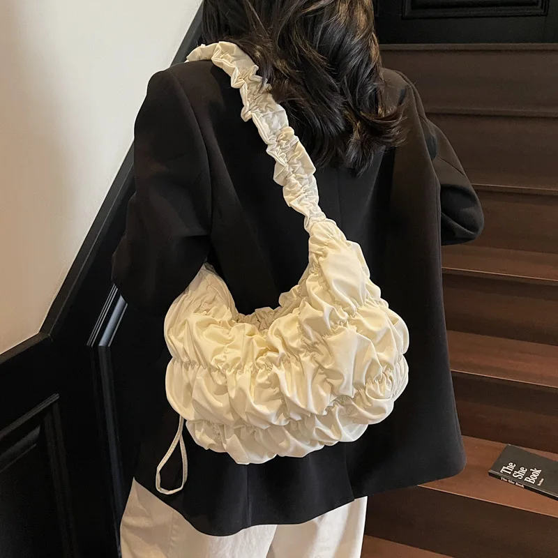

Niche Cloud Pleated Underarm Bag - Versatile Dumpling Bag, Commuter Tote, Shoulder & Crossbody Bag