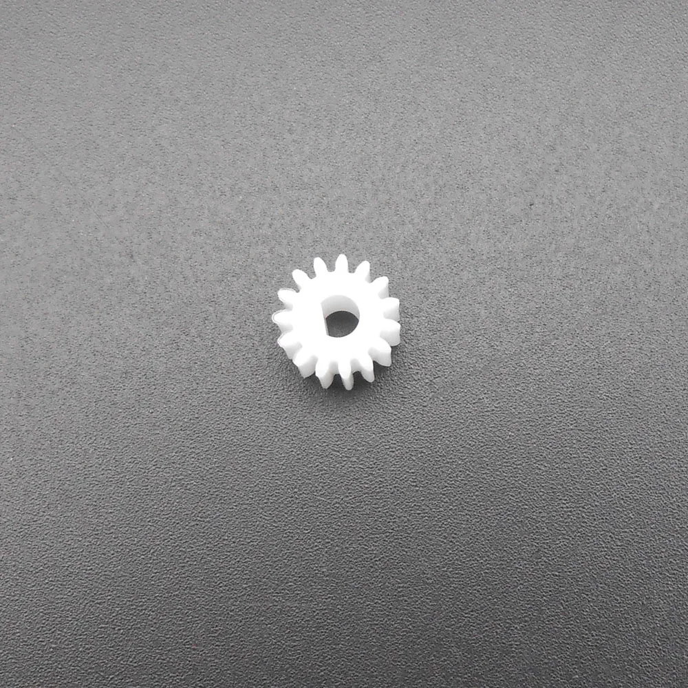 10Pcs/Lot 0.5M 15T D-Shaft Plastic Transmission Gear 153DA POM 2.95mm D Bore Suitable for 3mm D Shaft Model DIY Parts