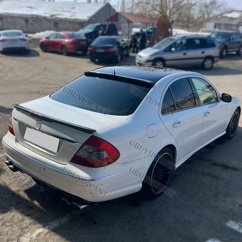 Für Benz W211 E300 E320 E240 2005-2009 ABS Heckklappen-Spoiler Ducktail Lippe Flügel – Detail 1
