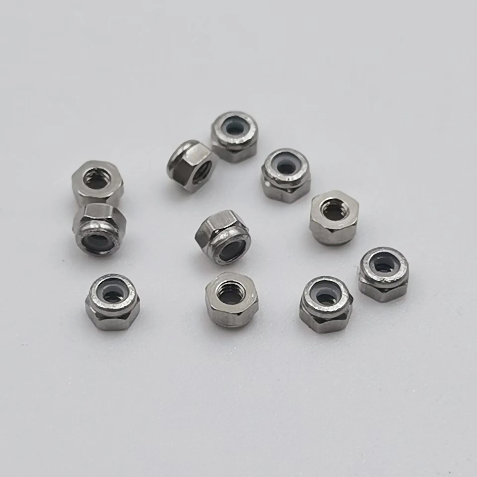 6 ชิ้น Fingerboard Locknuts พร้อม Nylon Self Lock Anti-loose Nuts สแตนเลส