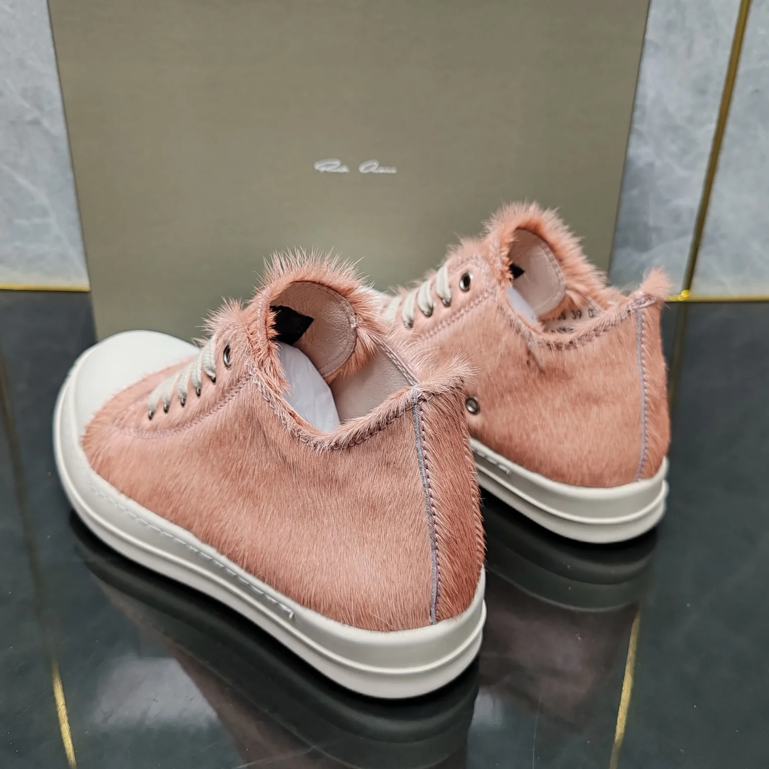 Round Owens horse hair inverted triangle (short hair style) first layer cowhide soft casual shoes high street couple shoes