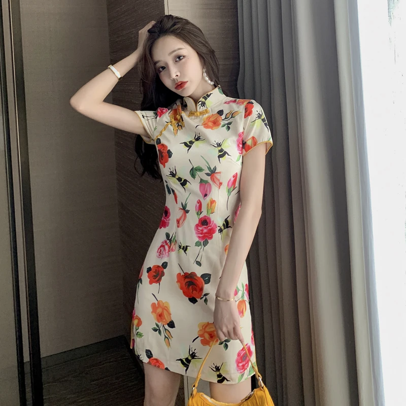 

Сексуальное женское платье-ципао с цветочным принтом, облегающее, летнее, новое, в китайском ретро-стиле, короткое, с боковым разрезом, для повседневной носки